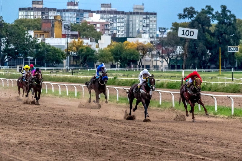 Vibrante tarde de carreras en Rosario